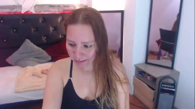 Image 12 of camila_delarosa Stream on Chaturbate on 1 month ago