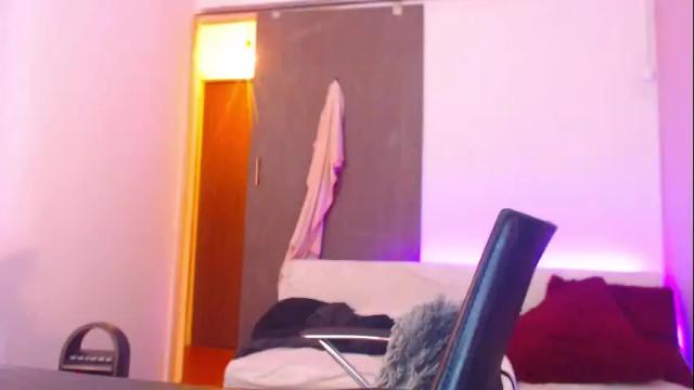 Image 10 of camila_delarosa Stream on Chaturbate on 18 days ago