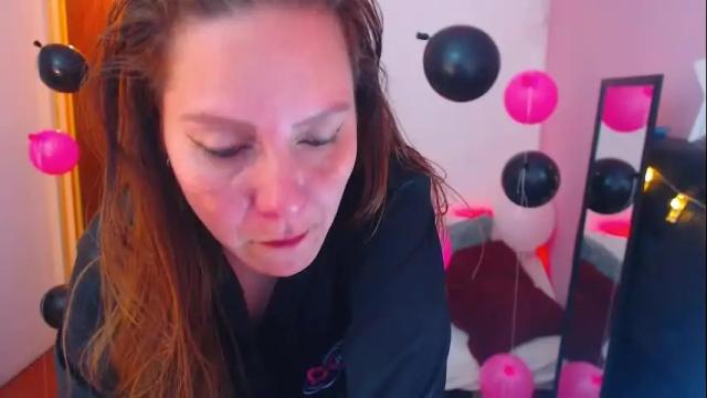 Image 2 of camila_delarosa Stream on Chaturbate on 11 days ago