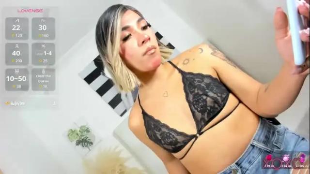 Image 8 of camila_hott1 Stream on Chaturbate on 1 month ago