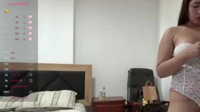 Image 10 of camila_leon27 Stream on Chaturbate on 16 months ago