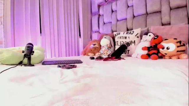 Image 11 of camila_matinez_ Stream on Chaturbate on 1 month ago