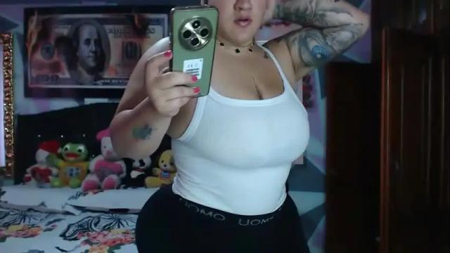 Image 10 of camila_rosess Stream on Chaturbate on 5 days ago