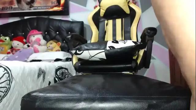 Image 10 of camila_rosess Stream on Chaturbate on 4 days ago