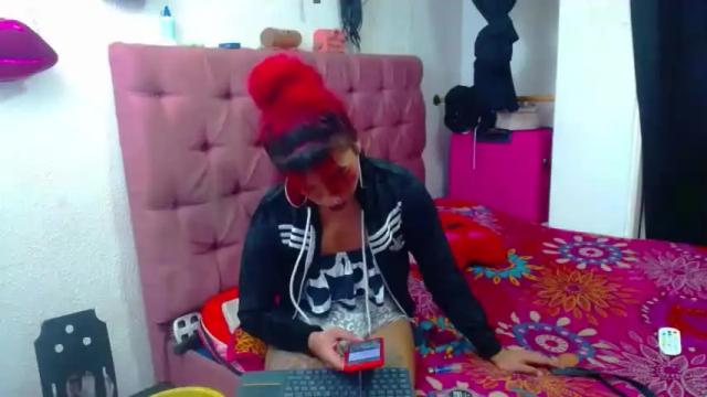 Image 12 of camila_roshee Stream on Chaturbate on 23 months ago