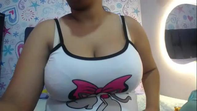 Image 2 of camila_rous_ Stream on Chaturbate on 1 month ago