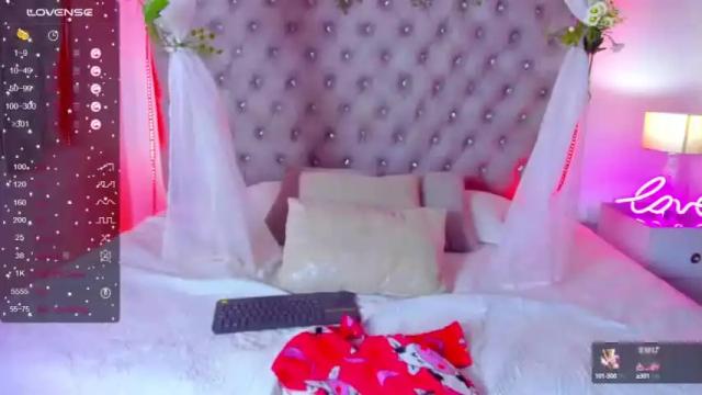 Image 7 of camilaa_harper Stream on Chaturbate on 15 months ago