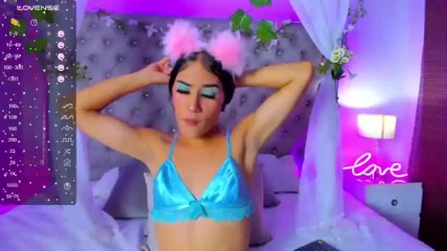 Image 6 of camilaa_harper Stream on Chaturbate on 15 months ago