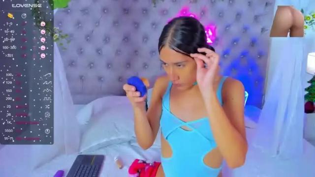 Image 4 of camilaa_harper Stream on Chaturbate on 14 months ago