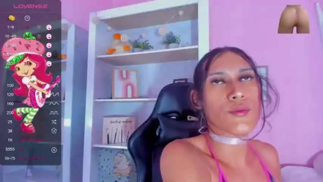 Image 2 of camilaa_harper Stream on Chaturbate on 14 months ago