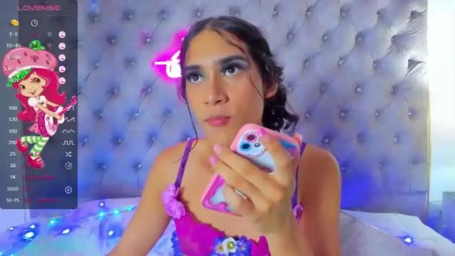 Image 11 of camilaa_harper Stream on Chaturbate on 14 months ago