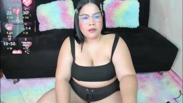 Image 10 of camilacam_ Stream on Chaturbate on 6 days ago