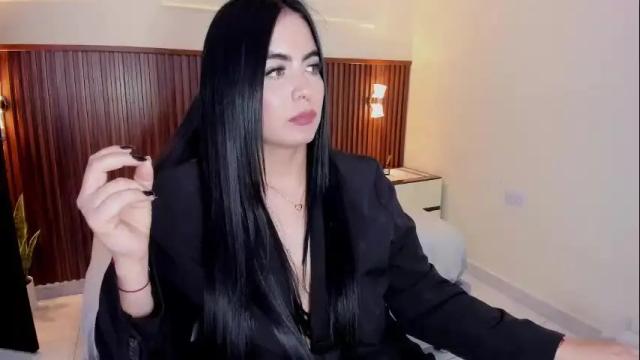 Image 8 of camiladuque2 Stream on Chaturbate on 4 days ago