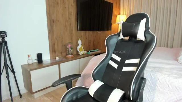 Image 4 of camilagomezz Stream on Chaturbate on 1 month ago