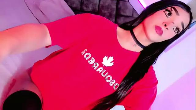 Image 4 of camilajhoones Stream on Chaturbate on 1 month ago
