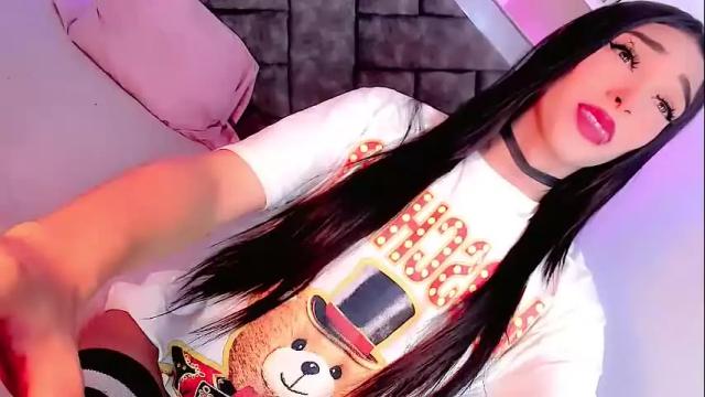 Image 4 of camilajhoones Stream on Chaturbate on 1 month ago