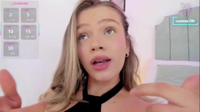 Image 7 of camilamonroee Stream on Chaturbate on 1 month ago