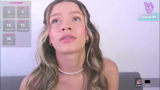 Image 4 of camilamonroee Stream on Chaturbate on 1 month ago