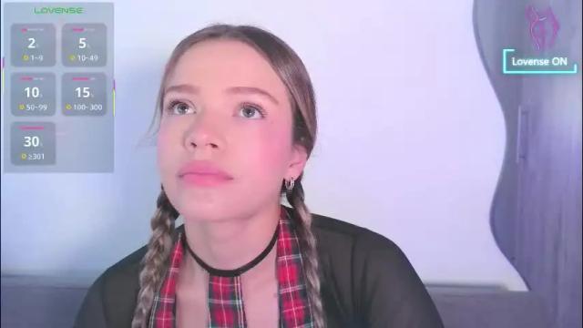 Image 11 of camilamonroee Stream on Chaturbate on 20 days ago