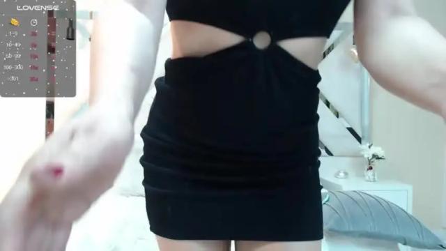 Image 3 of camilanightt Stream on Chaturbate on 10 months ago