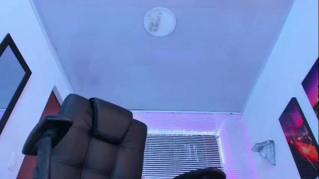Image 4 of camilarodriguezs Stream on Chaturbate on 1 month ago
