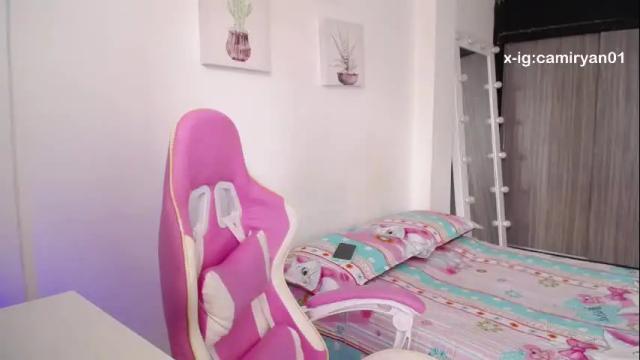 Image 3 of camilaryan Stream on Chaturbate on 1 month ago