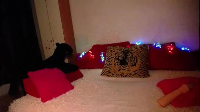 Image 6 of camilashine Stream on Chaturbate on 1 month ago