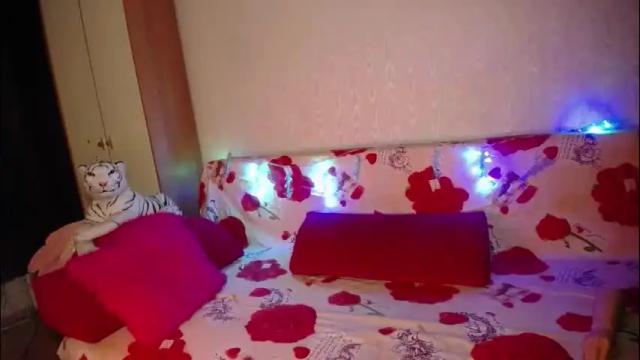 Image 7 of camilashine Stream on Chaturbate on 13 days ago