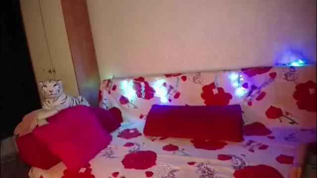 Image 8 of camilashine Stream on Chaturbate on 13 days ago