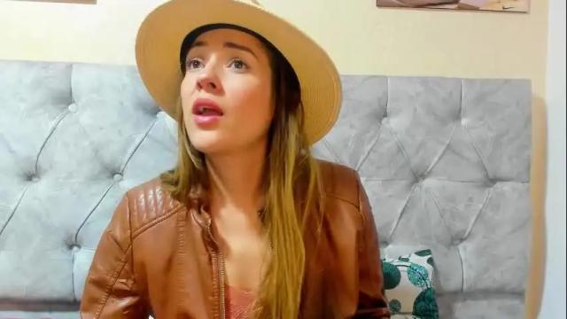 Image 8 of camilawm19 Stream on Chaturbate on 2 months ago