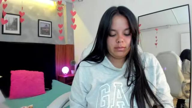 Image 6 of camilaysantiago31 Stream on Chaturbate on 15 months ago
