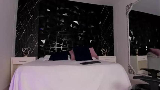 Image 2 of camileholmes_ Stream on Chaturbate on 2 months ago