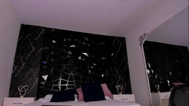 Image 3 of camileholmes_ Stream on Chaturbate on 2 months ago