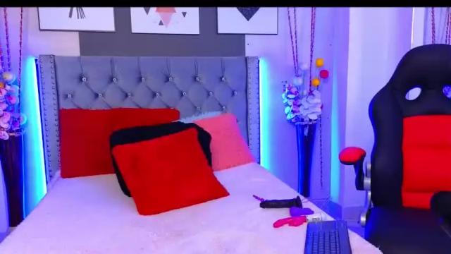 Image 3 of camilevasquez Stream on Chaturbate on 19 months ago