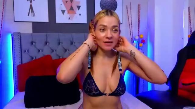 Image 12 of camilevasquez Stream on Chaturbate on 19 months ago