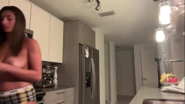 Thumbnail 3, camiliakxoxo's Stream at Chaturbate, 2 days ago
