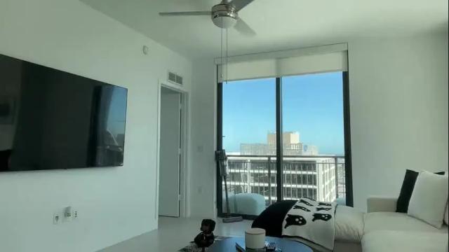 Image 7 of camiliakxoxo Stream on Chaturbate on 1 month ago