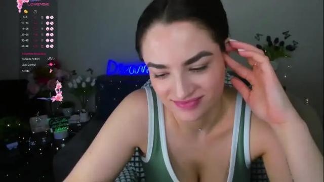Image 3 of camilla__1one Stream on Chaturbate on 26 days ago