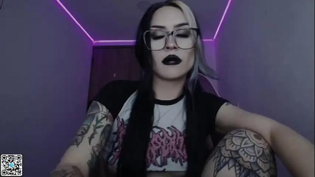 Image 2 of camille_666 Stream on Chaturbate on 16 days ago