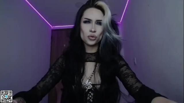 Image 2 of camille_666 Stream on Chaturbate on 3 days ago