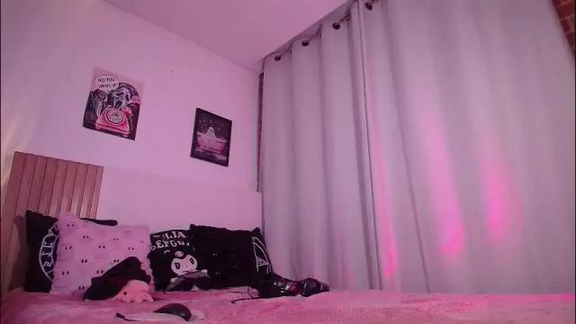 Image 2 of camille_castle1 Stream on Chaturbate on 1 month ago