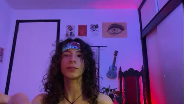 Image 3 of camille_delrey Stream on Chaturbate on 1 month ago