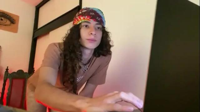 Image 4 of camille_delrey Stream on Chaturbate on 2 months ago