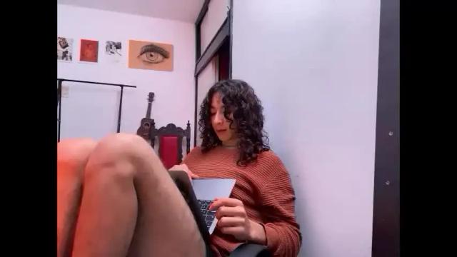 Image 4 of camille_delrey Stream on Chaturbate on 15 days ago