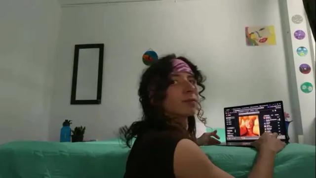 Image 2 of camille_delrey Stream on Chaturbate on 1 month ago