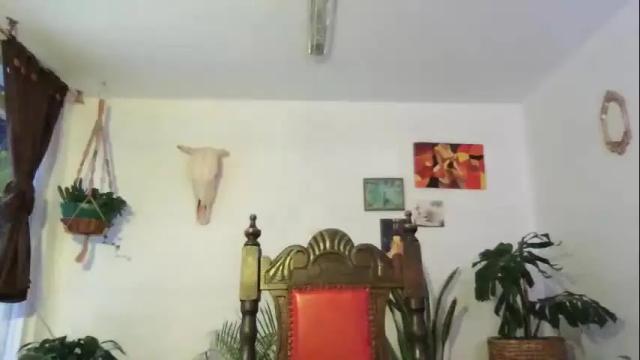 Image 3 of camille_delrey Stream on Chaturbate on 16 days ago