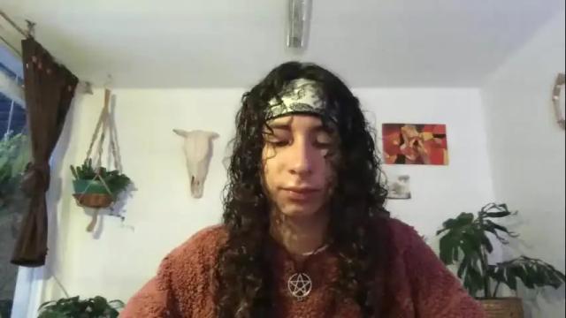 Image 4 of camille_delrey Stream on Chaturbate on 16 days ago