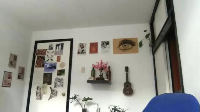 Image 10 of camille_delrey Stream on Chaturbate on 13 days ago