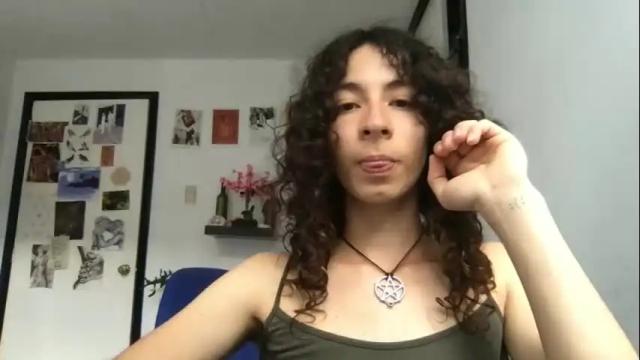 Image 7 of camille_delrey Stream on Chaturbate on 13 days ago