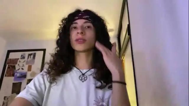 Image 8 of camille_delrey Stream on Chaturbate on 11 days ago